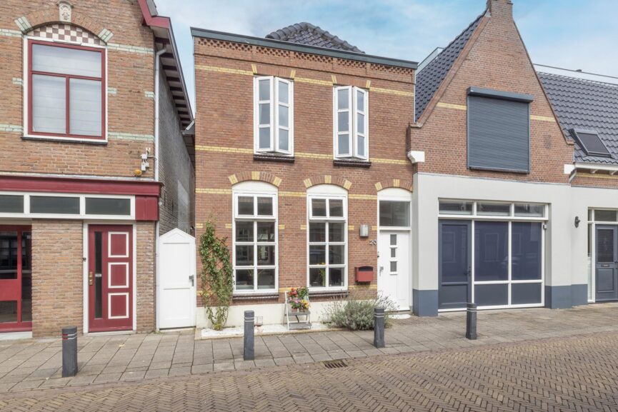 Te Koop | Voorstraat 20 te Poeldijk